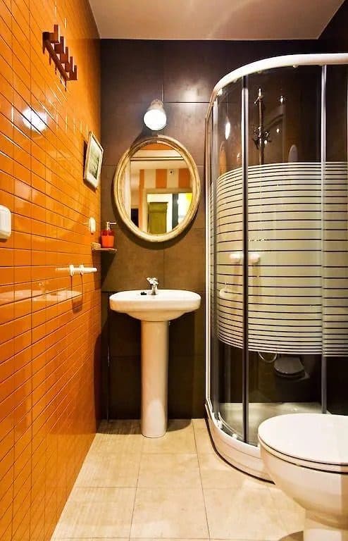Baño compartido con ducha